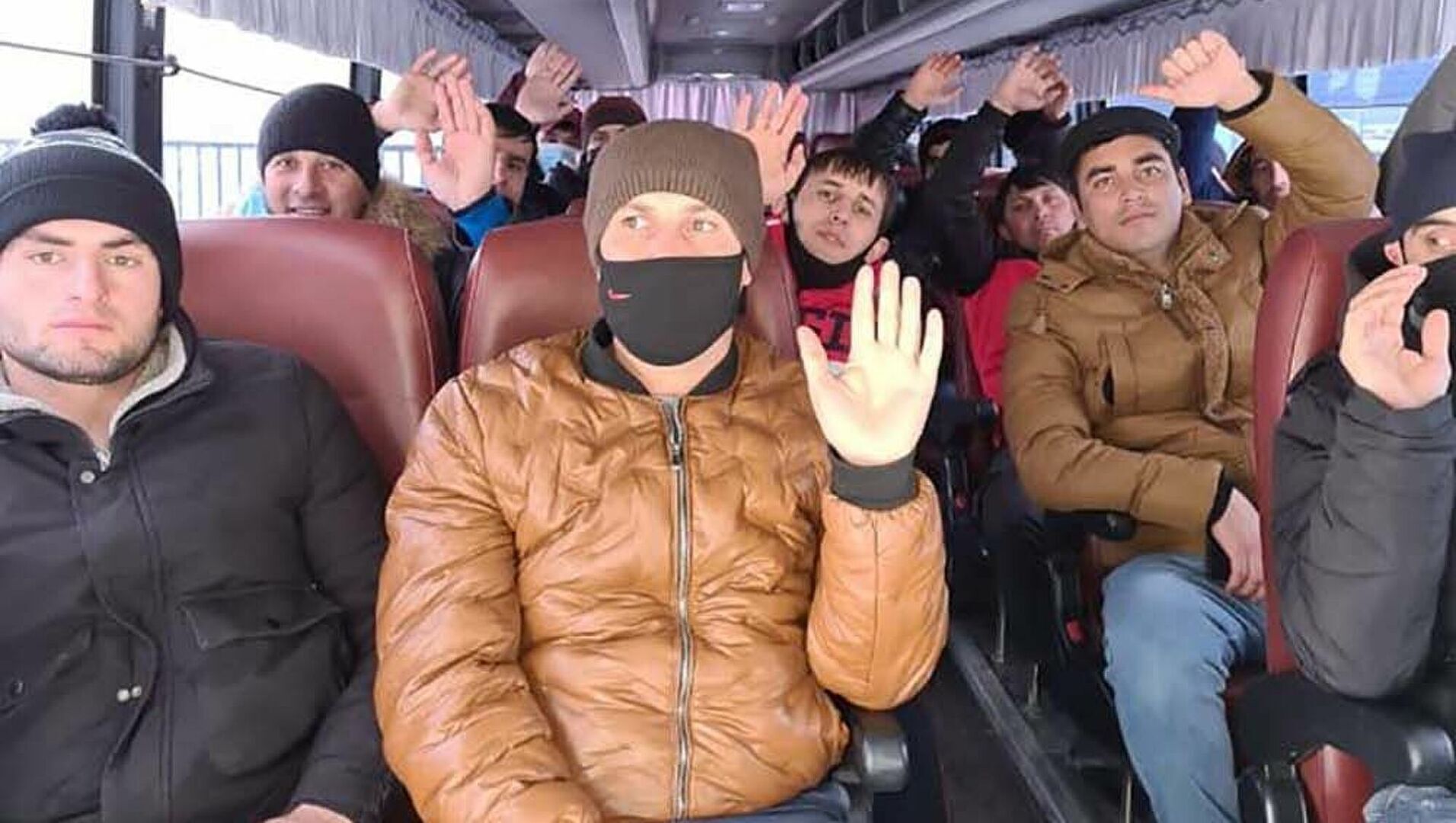 : "Вклад мигрантов в экономику: ключевые аспекты и перспективы"