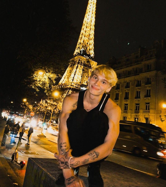 "Я дам России второй шанс" - блогер Даня Милохин решил вернуться в Россию после года эмиграции. Запускается кампания по возвращению уехавших россиян.