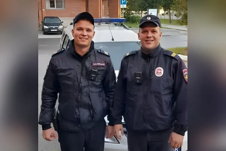 Полицейский принял экстренные роды у петербурженки и реанимировал ребенка