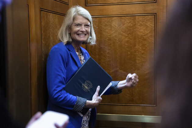 Почти каждый крупный чиновник Байдена совершает паломничество на Аляску