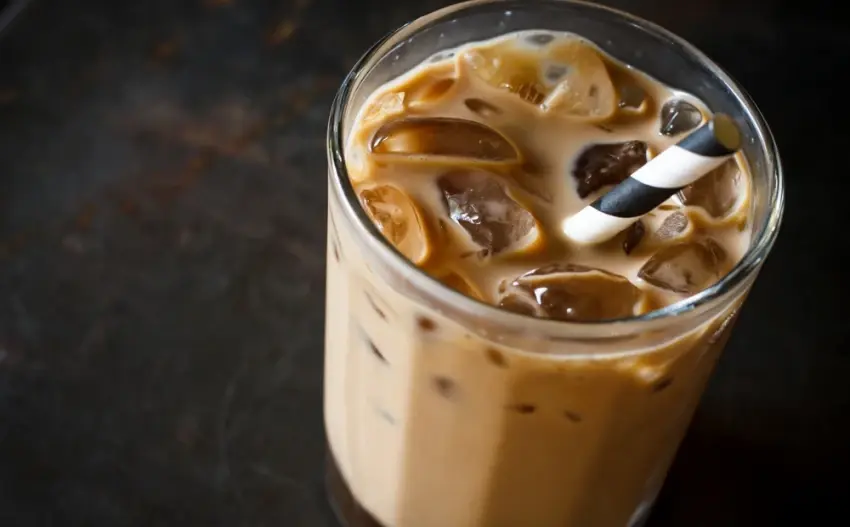 Холодный кофе, приготовленный холодным методом.