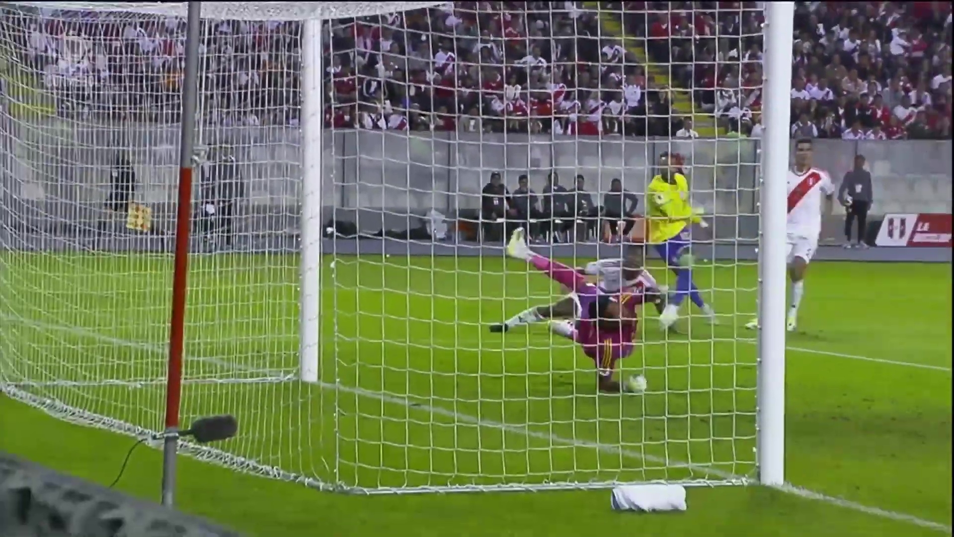 "Молились строем - не помогло"