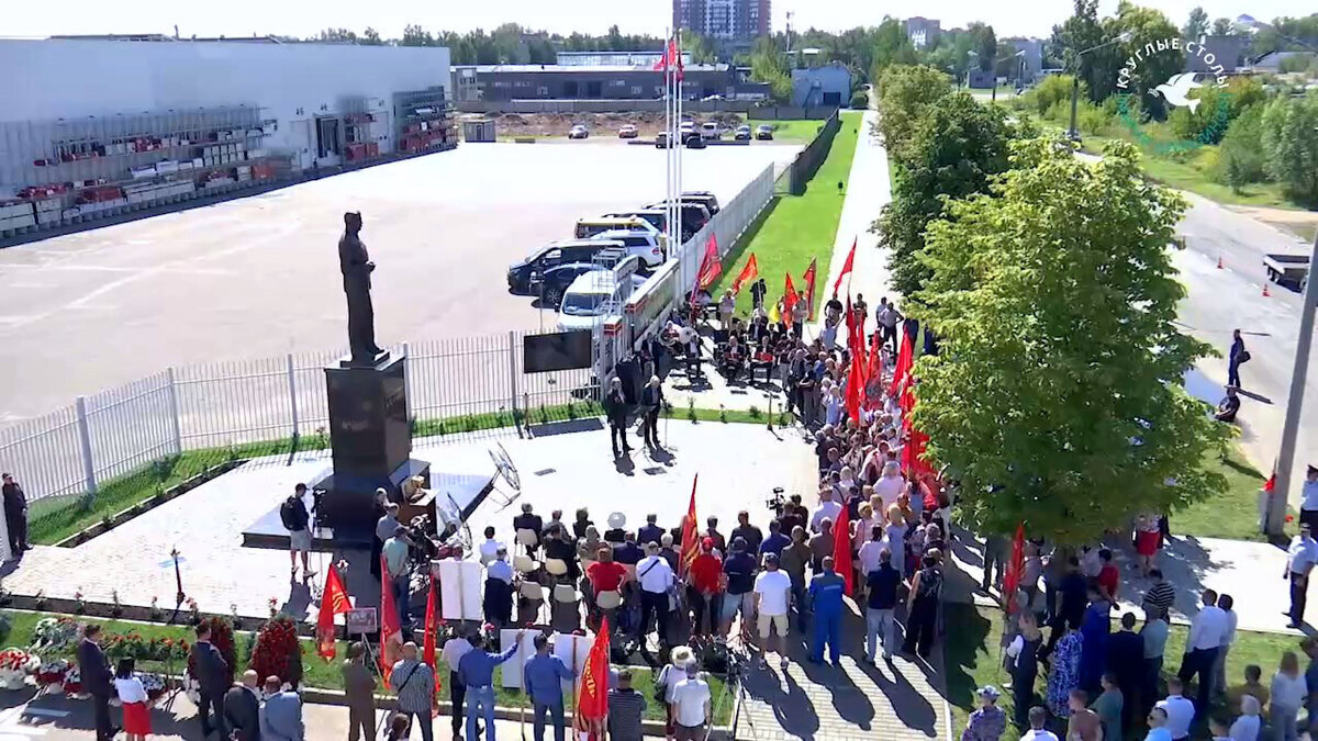 В поддержку открытого памятника генералиссимусу Сталину