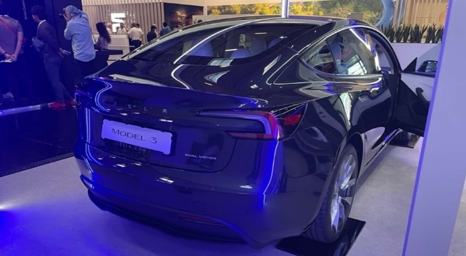 Тысячи новых Tesla Model 3 готовы к отправке в порт Шанхая