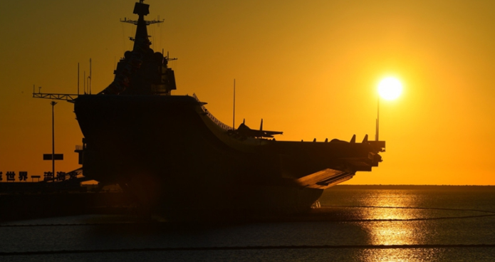 НОАК проводит блиц-учения под командованием авианосца Shandong в районе острова Тайвань