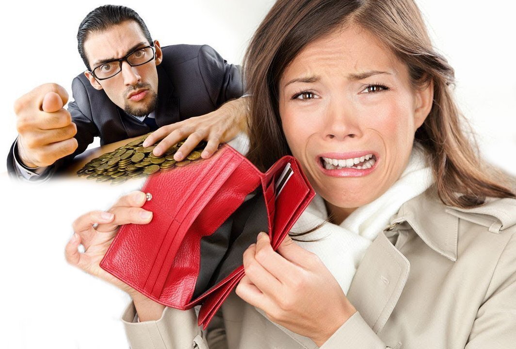 Что делать и как жить, если муж — слишком жадный? Муж считает, что я беру его продукты и один раз ударил сына за то, что он съел его йогурт