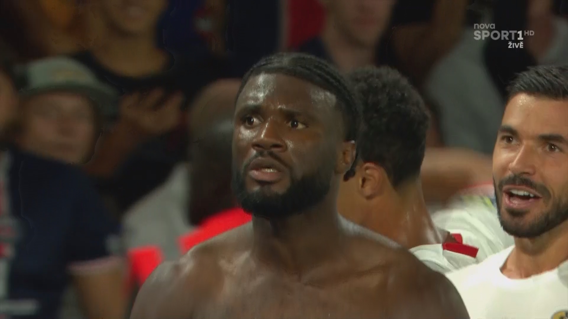 "Ницца" устроила погром в Париже