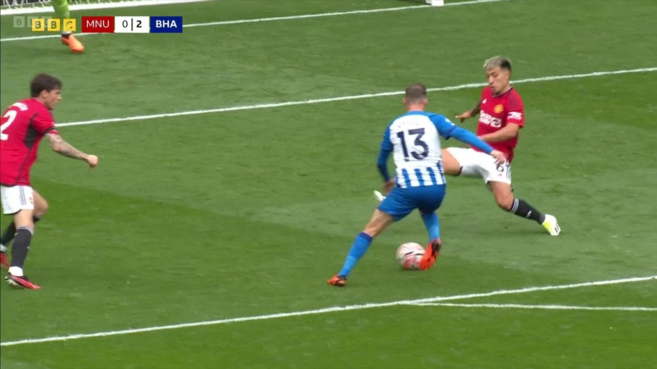 Фаворит "Брайтон" обыграл на "Олд Траффорд" середнячков из "Манчестер Юнайтед"