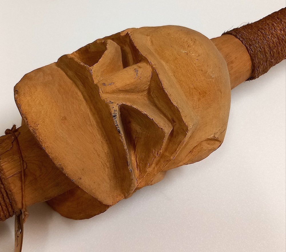 Эвелин Чизман и отравленное копье Эвелин Чизман отправилась в Вануату и привезла оттуда копье с отравленным наконечником и новое понимание ...