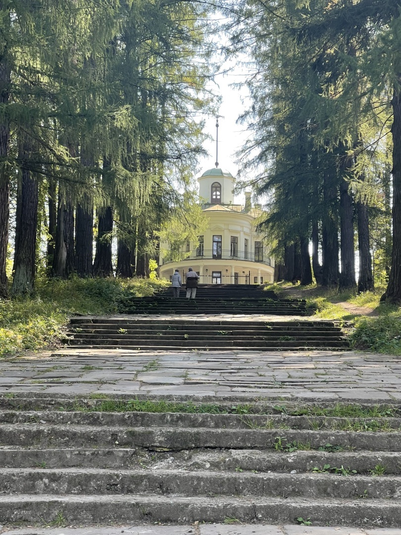 Вы хотели бы сниматься в кино? Приглашаю вас со мной на экскурсию в Киногород Пилигрим Порто в Химках: Россия