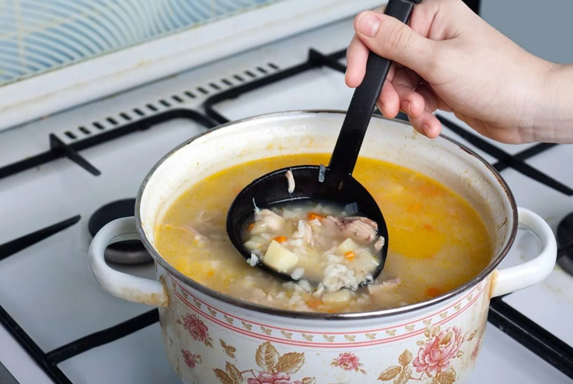 Постоянно растущая инфляция и увеличивающееся расслоение общества делает труд простого человека бессмысленным