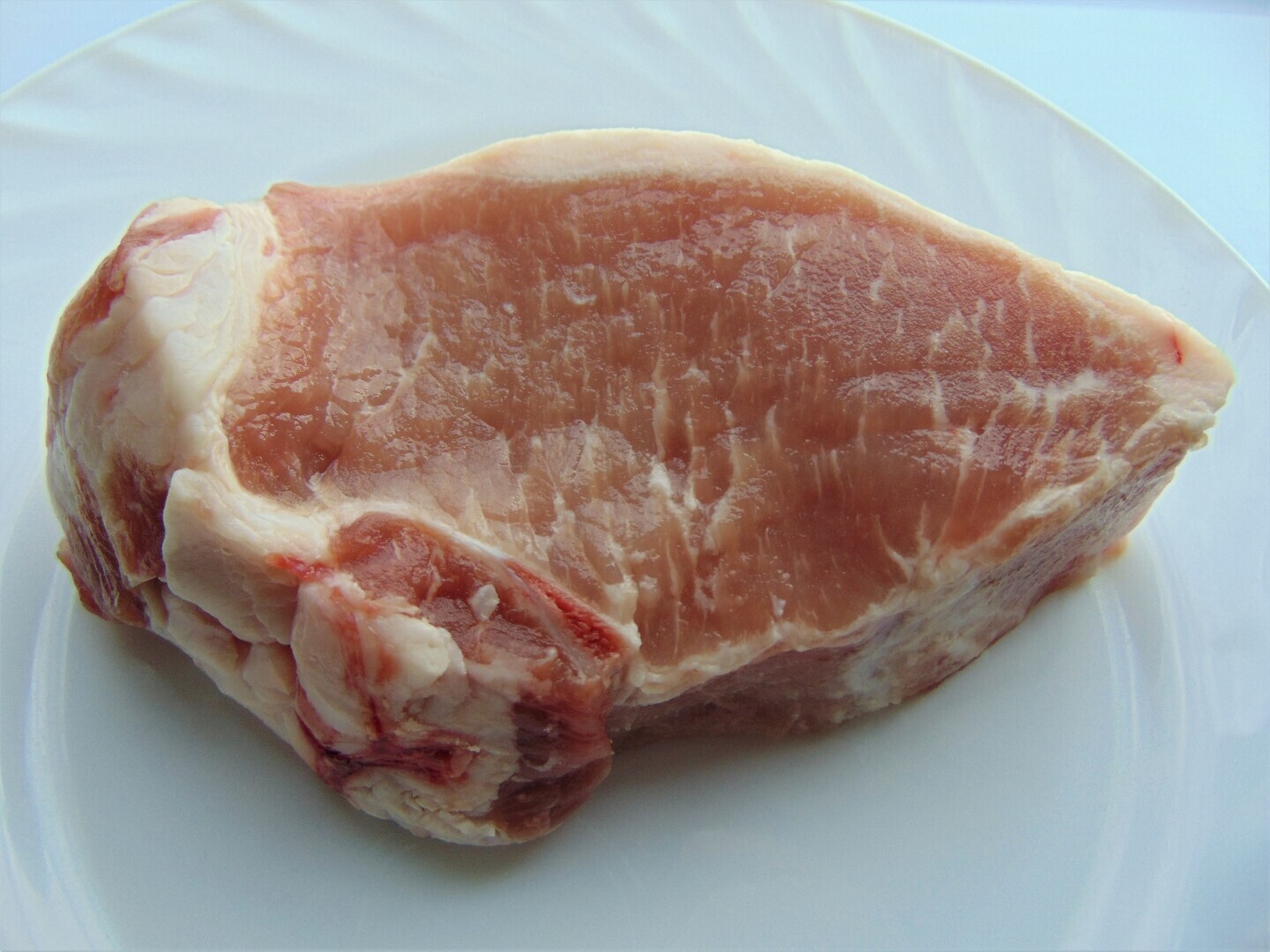 Наш «Магнит» закрыли на карантин. Там обнаружили зараженное мясо. Переходим на картошку?