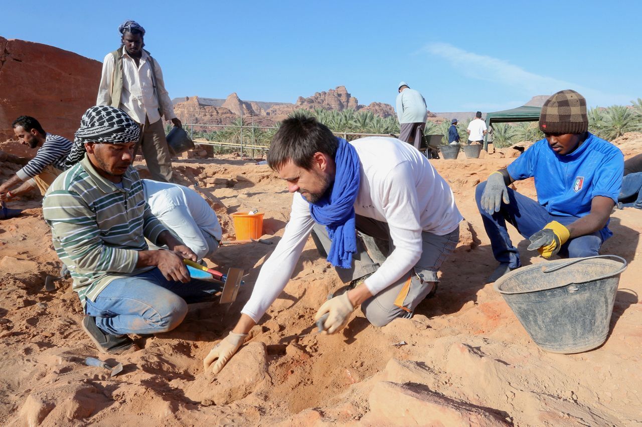 Загадки археологов. Саудитов археолог. Rocco Rante Franch Archeology.