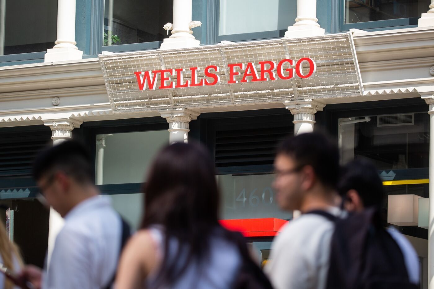 Wells Fargo готовится к битве за богатство после финансового кризиса в 1 миллиард долларов