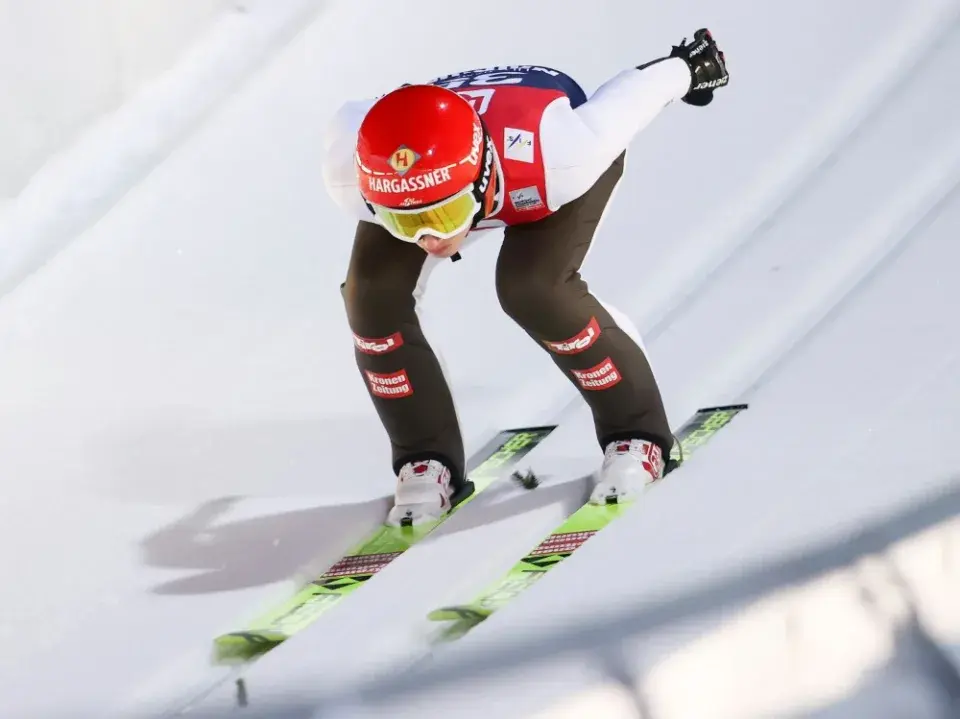 Прыжки с трамплина: первопроходец Ирашко-Штольц завершает карьеру