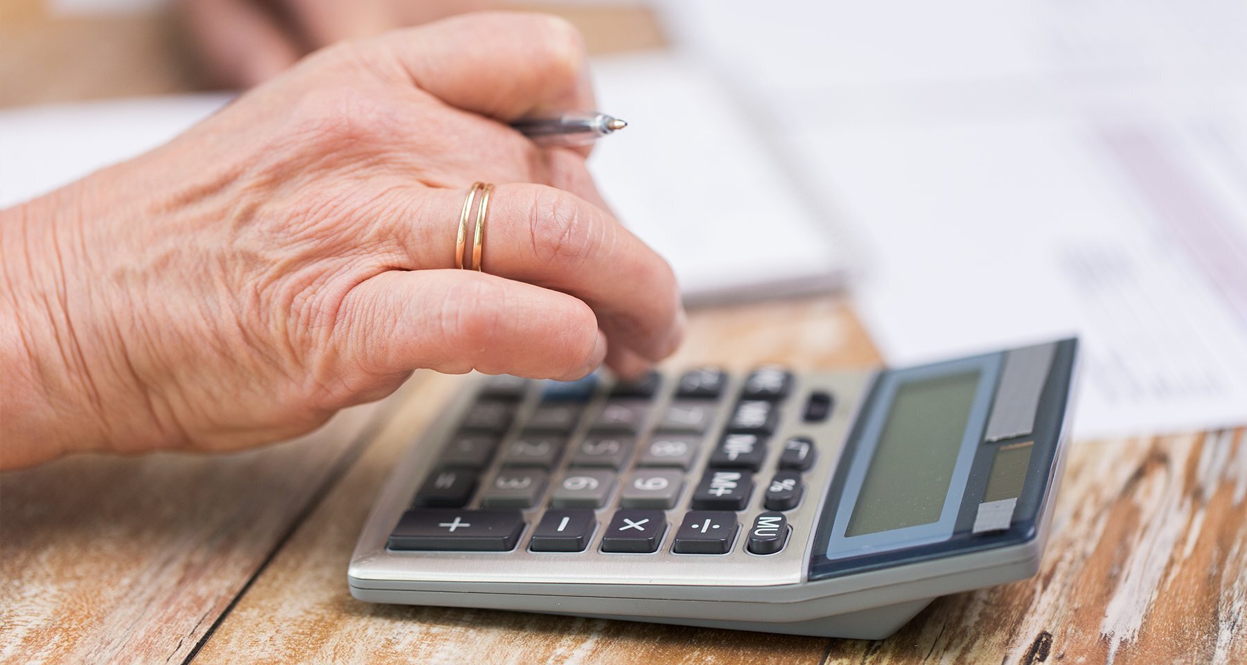 👆Повышение пенсии с 1 октября 2023: кому повысят? Новости и изменения✅