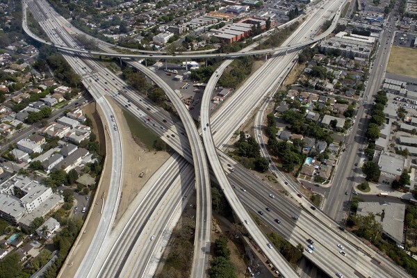 Почему в США автодороги служат без ремонта по 30 лет?