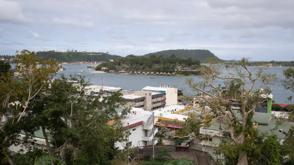 Сотни пассажиров застряли в южных морях