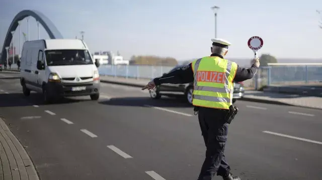 ⚡Путин был прав: "токсичная комбинация" разваливает Европу. Нелегальная миграция — главная угроза для Запада👆