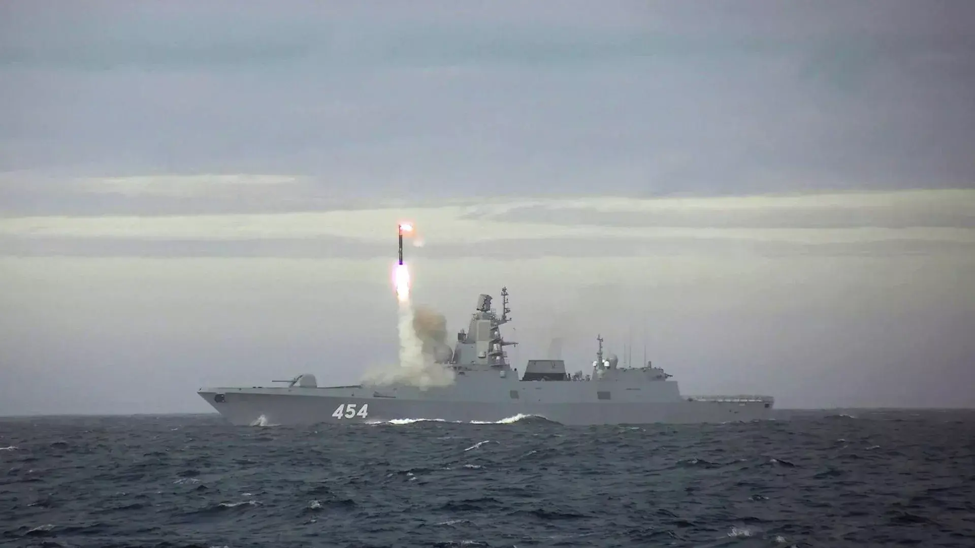 Россия впервые за 30 лет провела одновременные пуски ракет по четырем направлениям