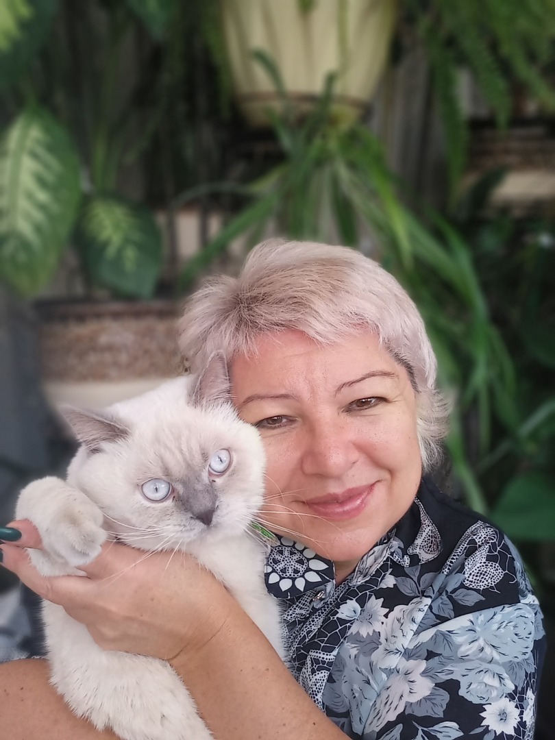 Почему люди для кошек тоже кошки