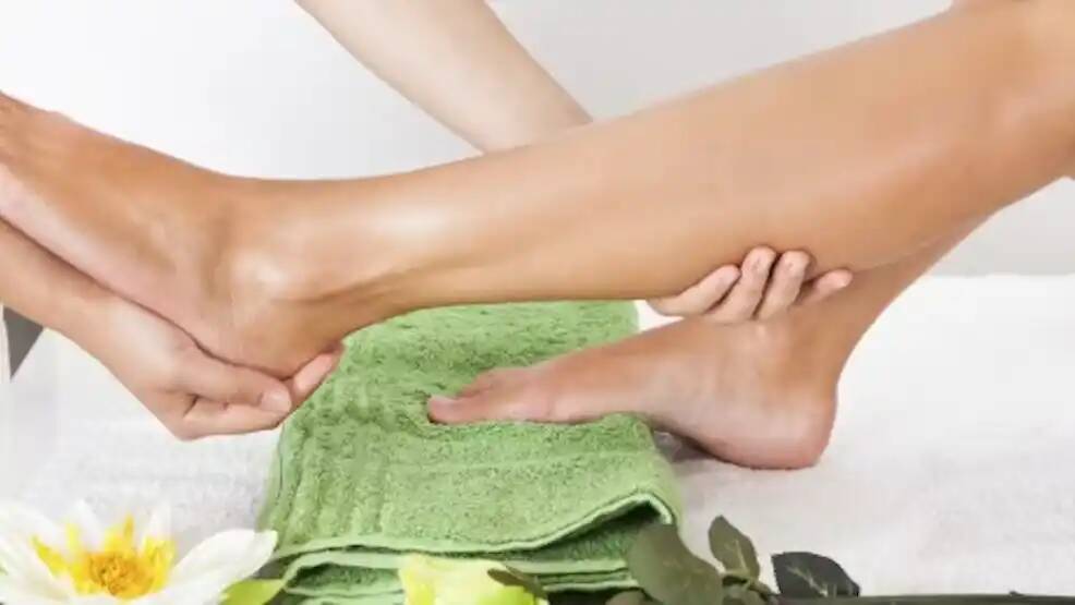 Опухшие ноги, отеки: как заставить их быстро отечься?