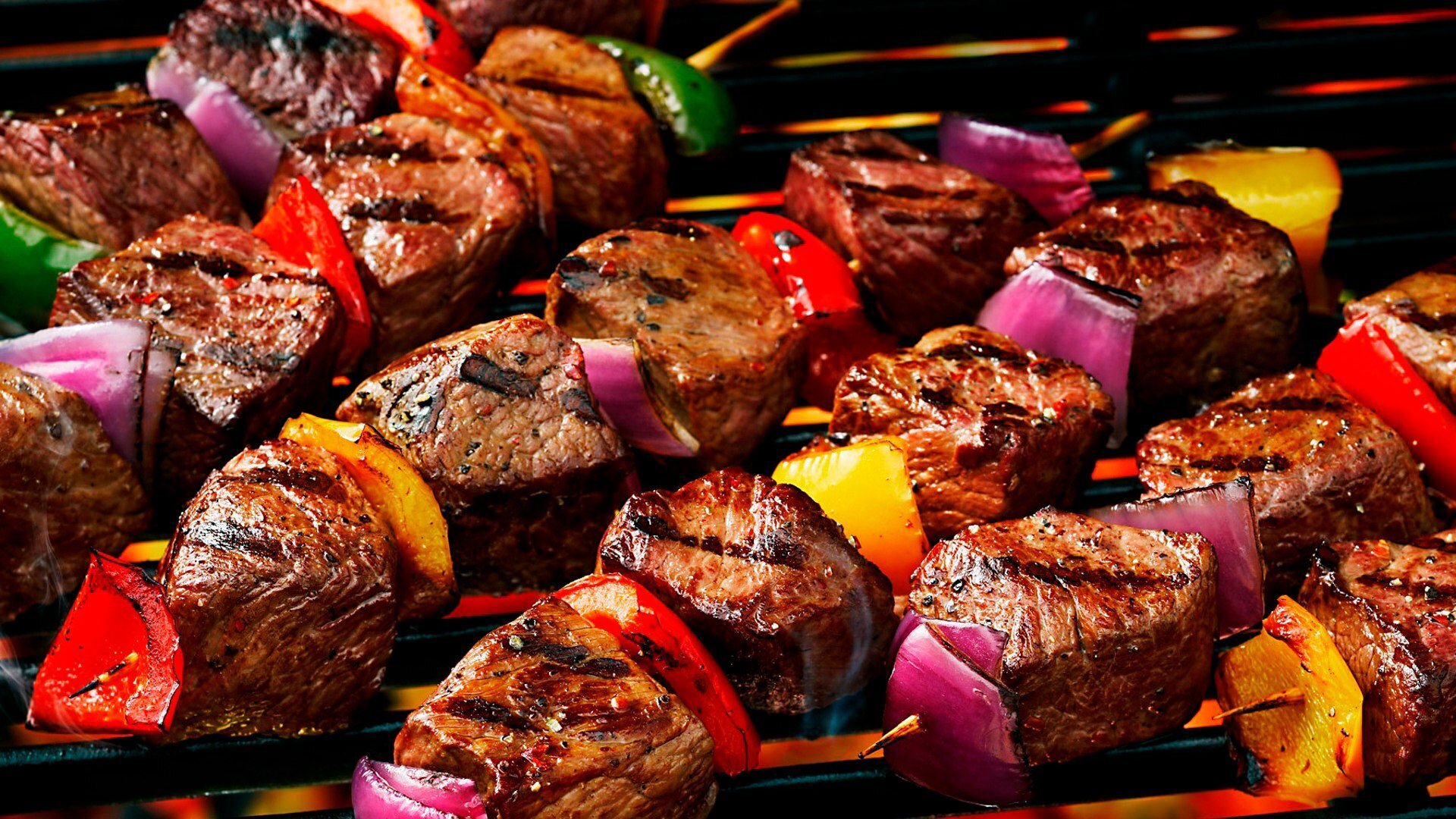 "Наслаждайтесь нежнейшим вкусом шашлыка!"