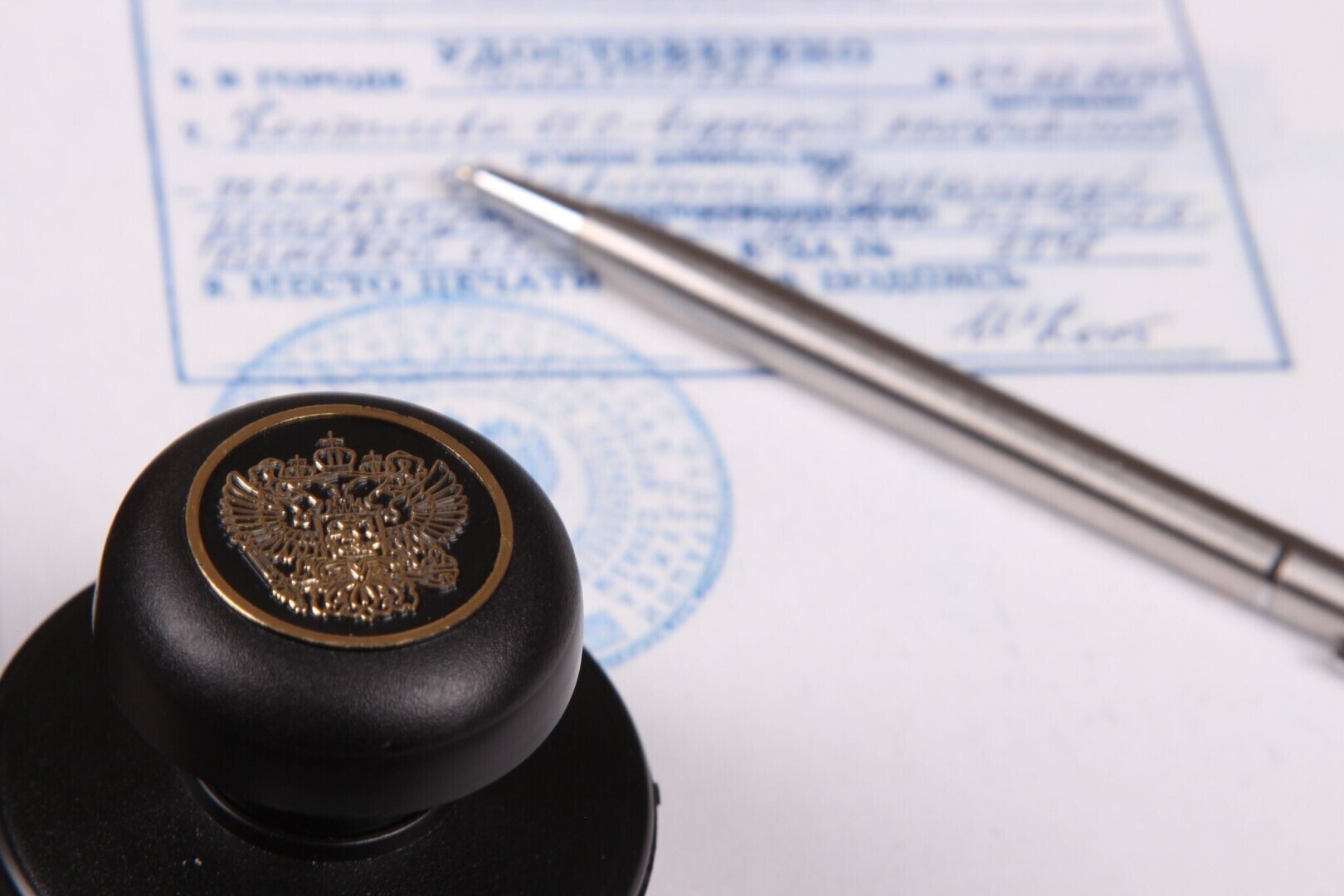 В России услуги нотариусов станут дешевле и доступнее