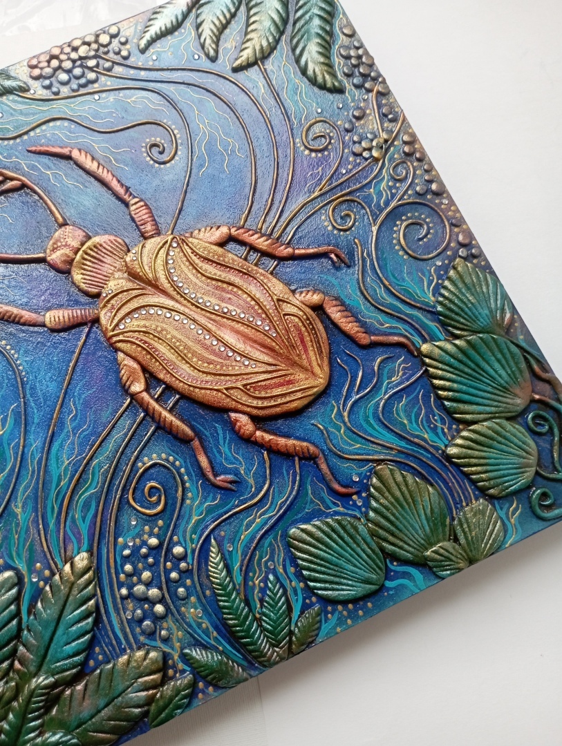 Картина, выполненная в оригинальной технике. Показываю одну из моих недавних работ.