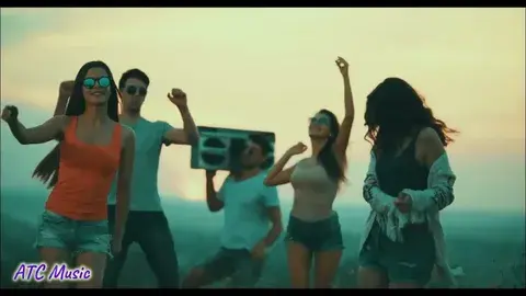 Шоубизнес: Почему от хитов 90-х сотрясался весь мир?