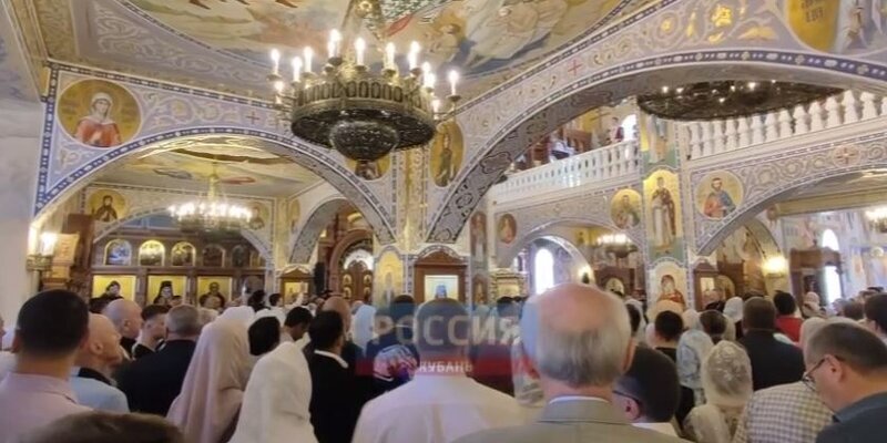 Патриарх Кирилл освятил новый храм в Анапе и даровал образ Матроны Покровительницы Семьи: Духовное событие в Краснодарском крае