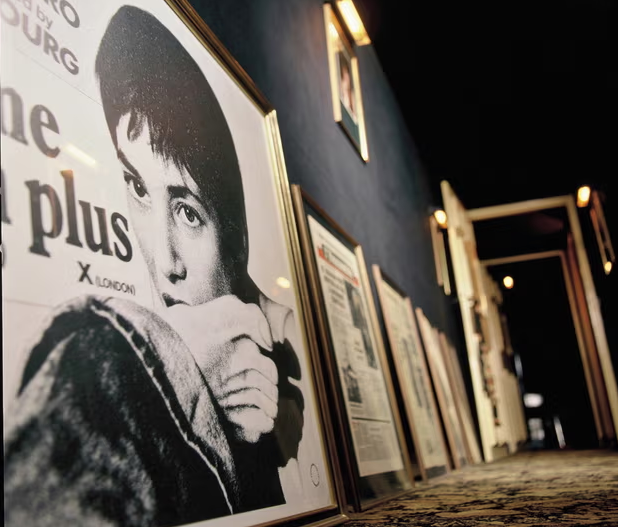 «Салон, студия, бордель»: внутри парижского дома Сержа Генсбура