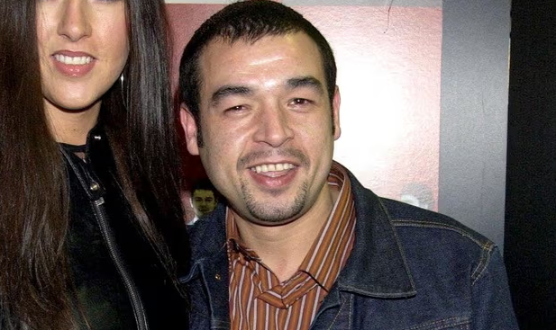 Актер «Карты, деньги, два ствола» Джейк Абрахам умер в возрасте 56 лет