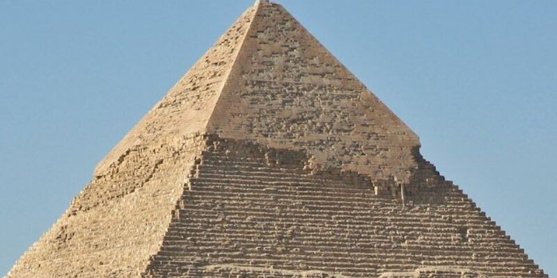 Сенсационное Открытие в Египетской Пирамиде: Обнаружены Восемь Новых Кладовых с Уникальными Артефактами и Документами