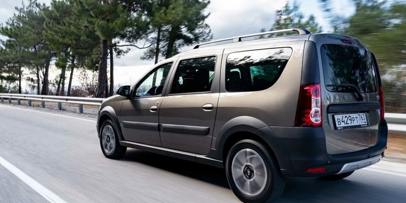 Подорожание Lada Largus: Почему новая модель подорожала на 500 тысяч за месяц?