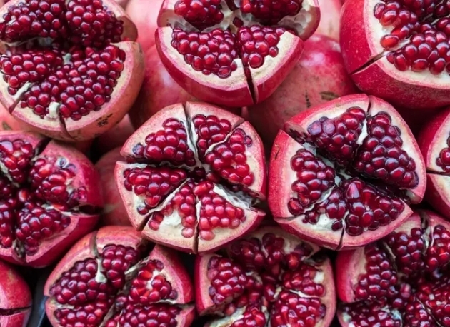 Вот что советуют эксперты, чтобы увеличить продолжительность жизни: от гранатов до красного лука.