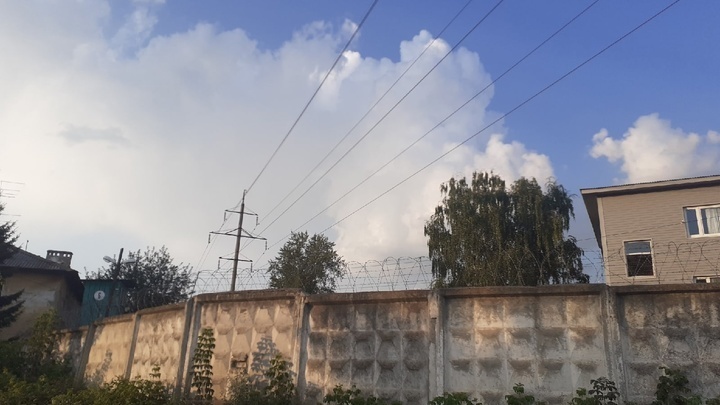 Казахстан экстрадирует в Россию Наталью Нарскую. Она поливала грязью в соцсети Русскую Армию.