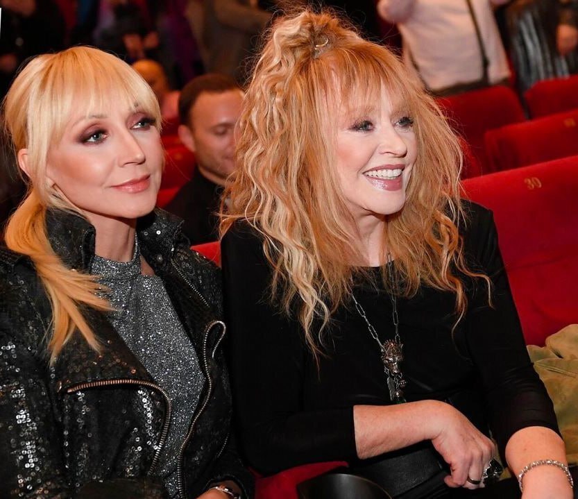 Кристина Орбакайте отменила концерт на Сахалине и не вернула деньги зрителям. Яблоко от яблоньки не далеко упало! Согласны?