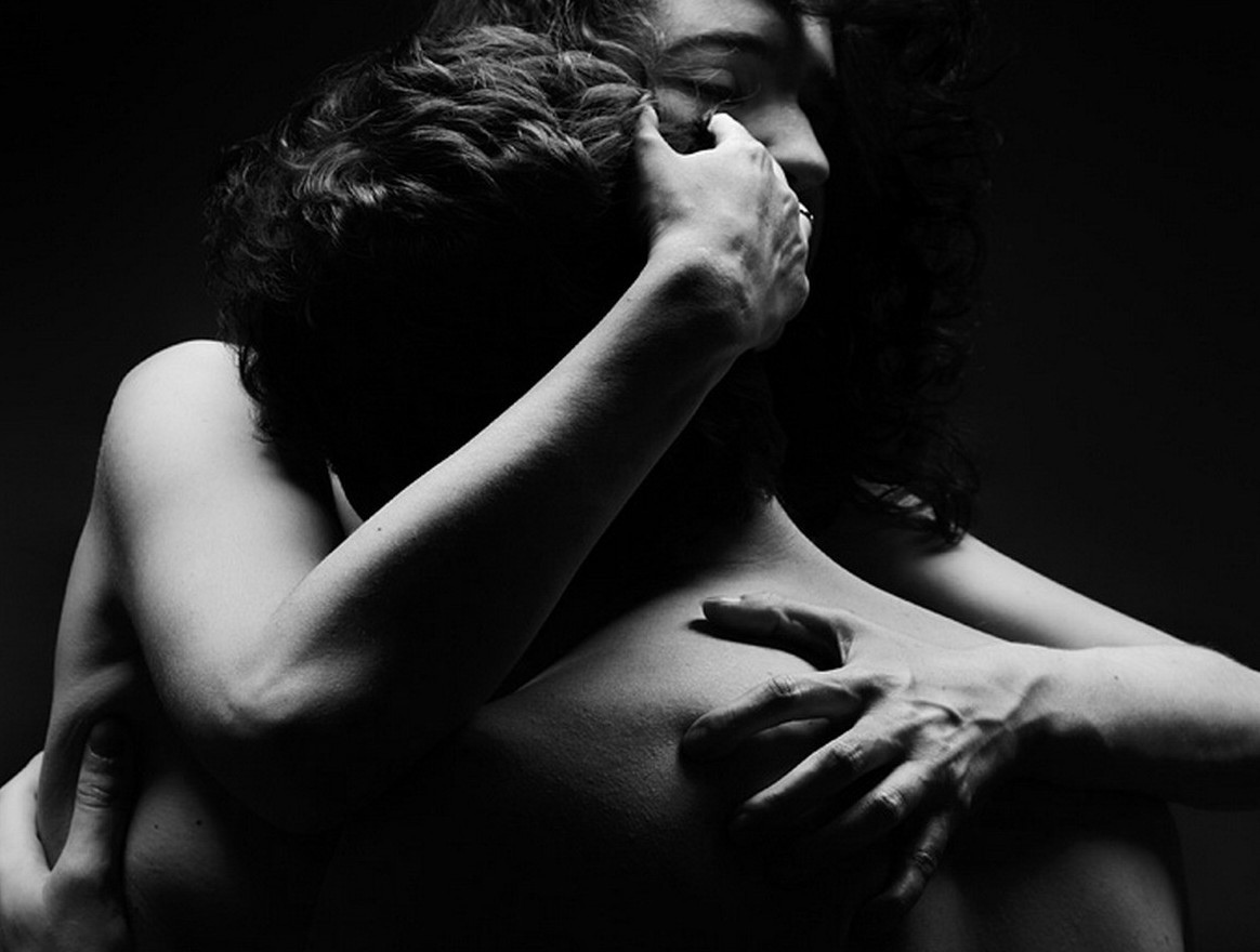 Должен ли мужчина платить за девушку?