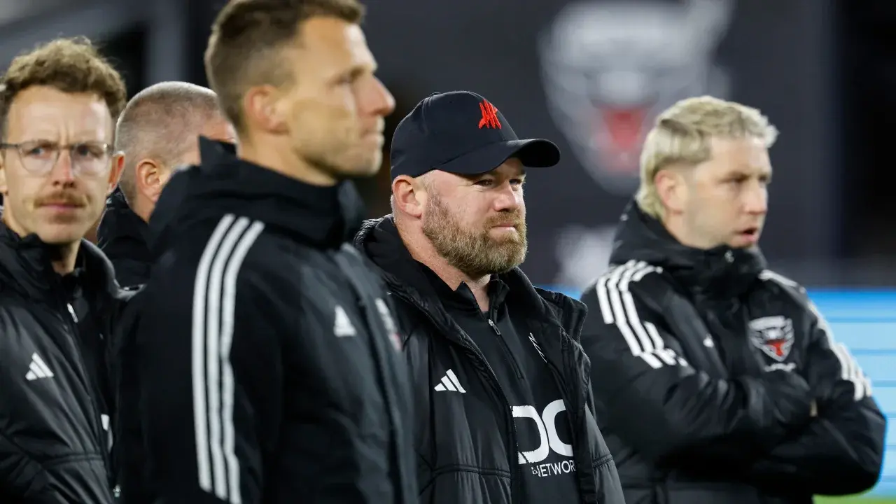 Лионель Месси потерпел первое поражение в составе "Интера Майами", в то время как Уэйн Руни расстался с "Ди Си Юнайтед" Исси Рональд.