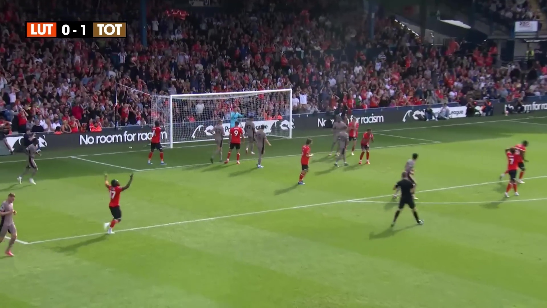 "Тоттенхэм" возглавил АПЛ. На сутки или на две недели минимум