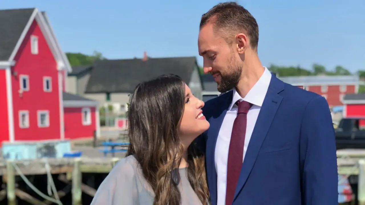 Она поехала на девичник за границу и познакомилась со своим будущим мужем