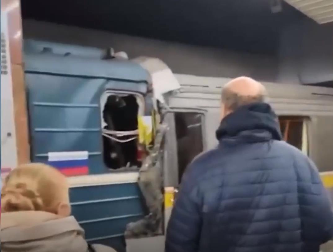 В московском метро столкнулись два поезда – Дептранс озвучил причину аварии