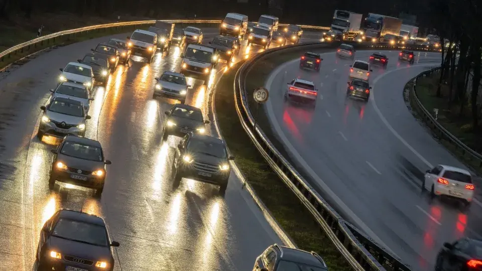 Сменные светодиодные лампы для автомобилей: современное освещение с множеством преимуществ