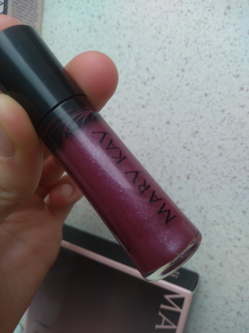 Помадки mary kay
