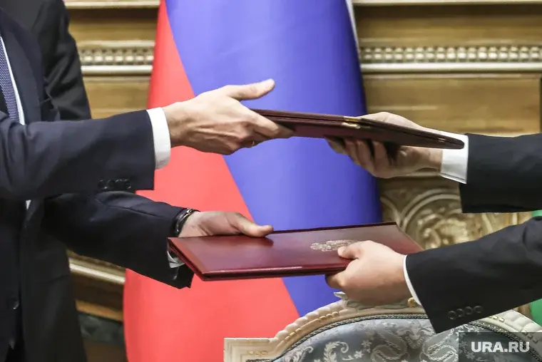 Россия выделит 1,4 трлн рублей на кредиты другим странам