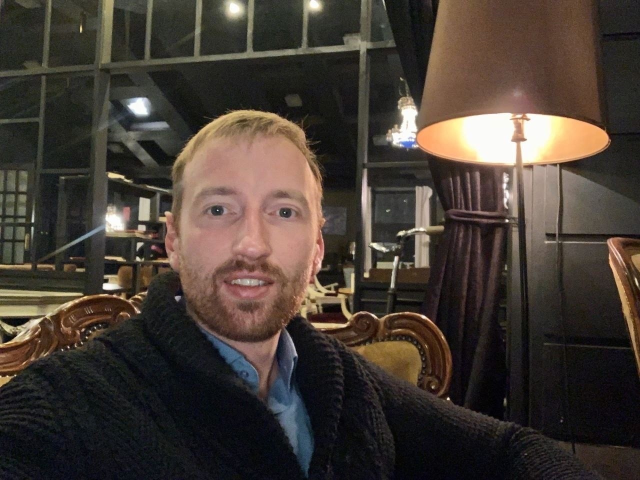 К нам обратился клиент с необычной ситуацией: он пошел покупать автомобиль за 7 млн рублей