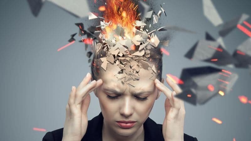 Навязчивые мысли: идеи, которые впиваются в наш разум, как гвозди. Как с ними бороться?