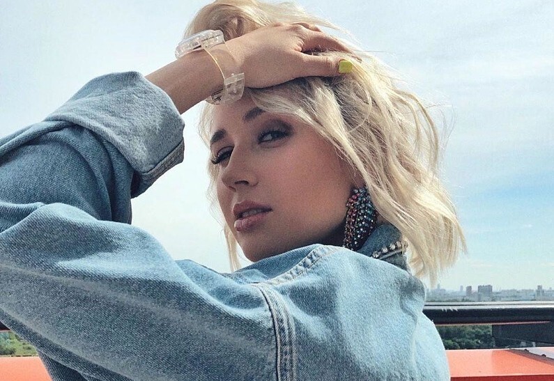 Небольшая история о популярной певице