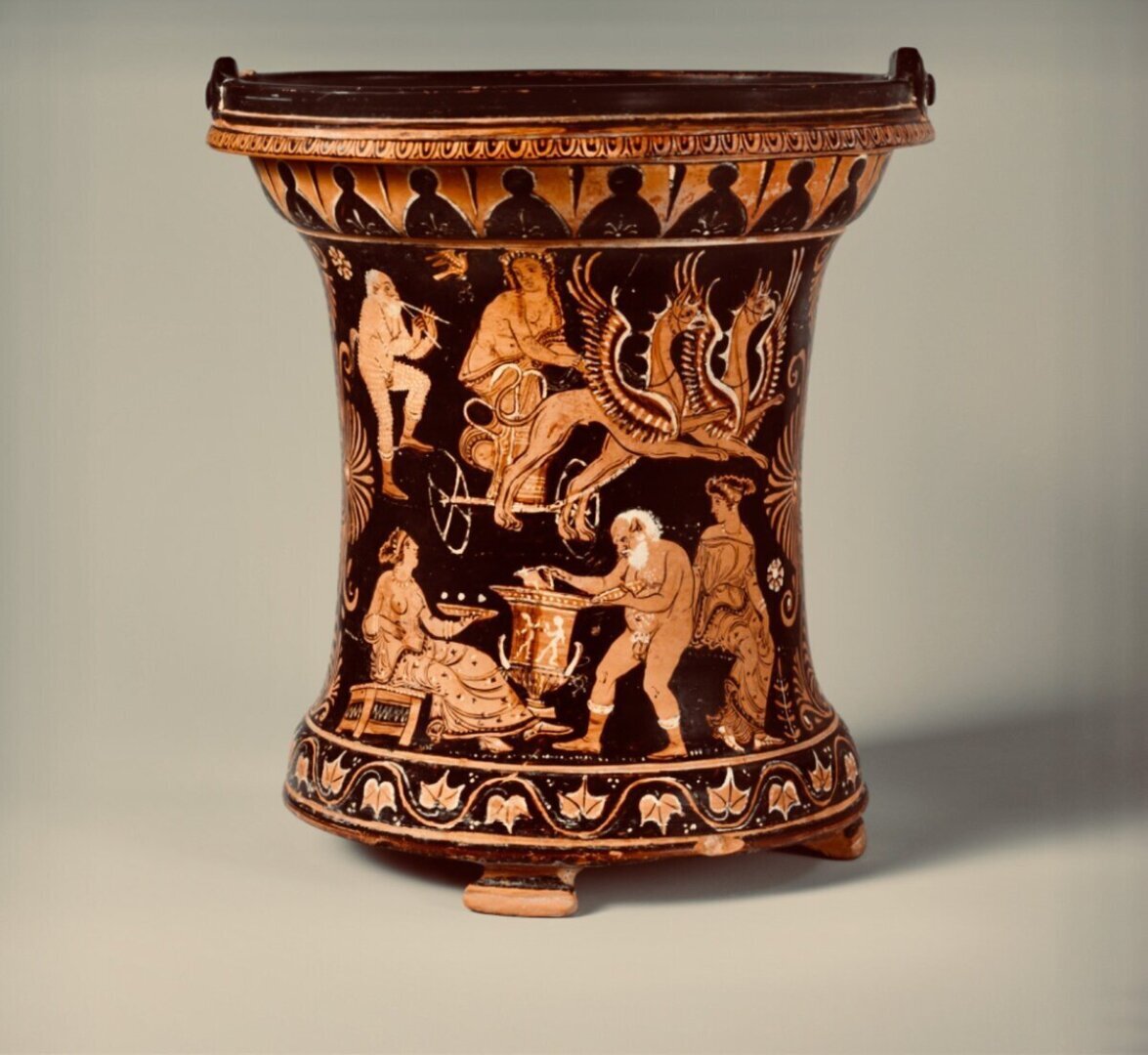 Искусство вечно: Ситула - замечательный старинный сосуд